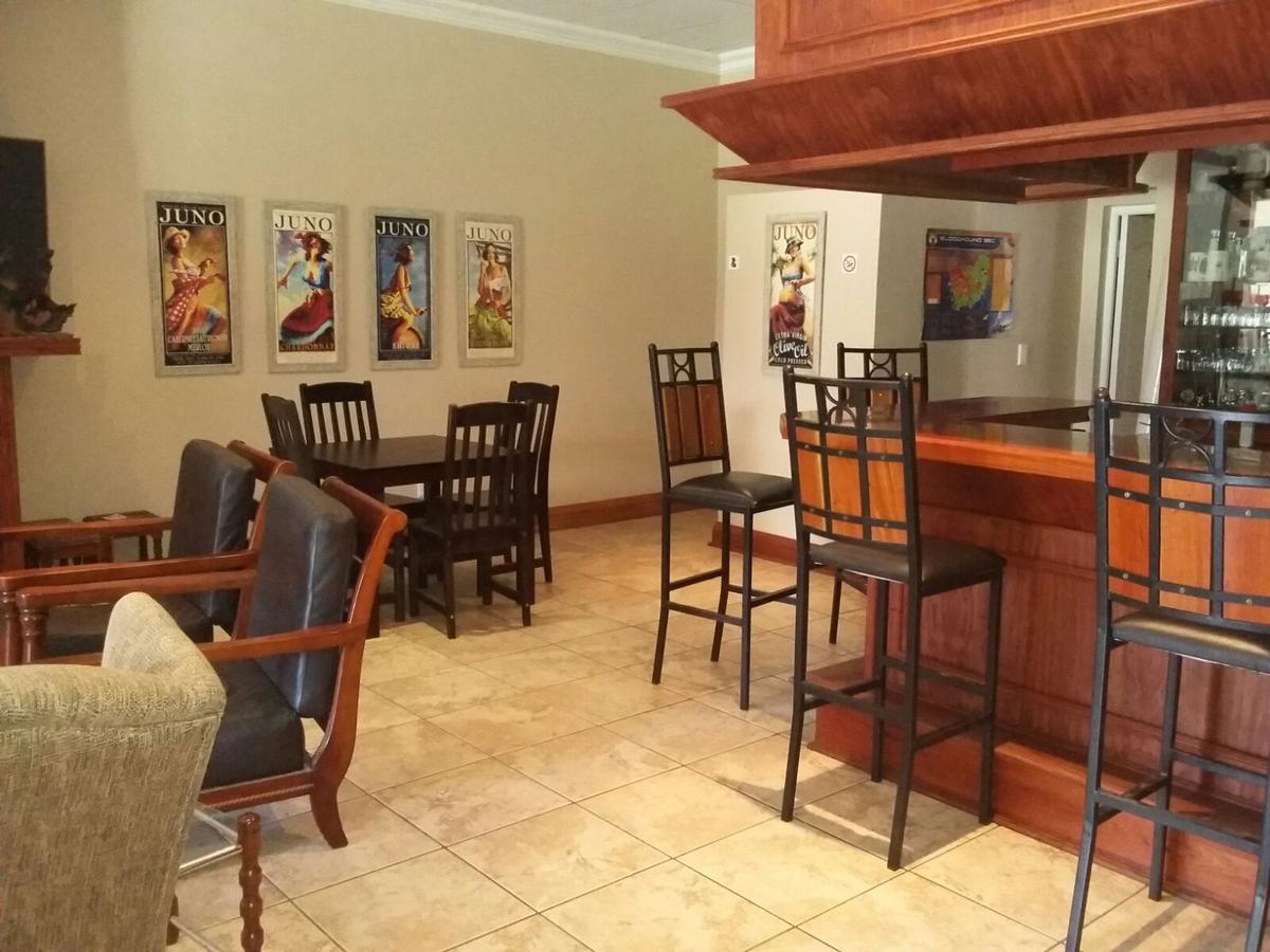 Lavender Lodge Vryburg Eksteriør bilde
