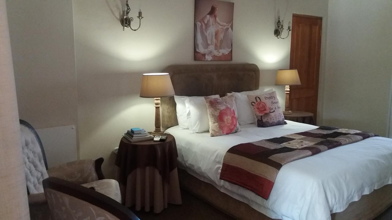 Lavender Lodge Vryburg Eksteriør bilde