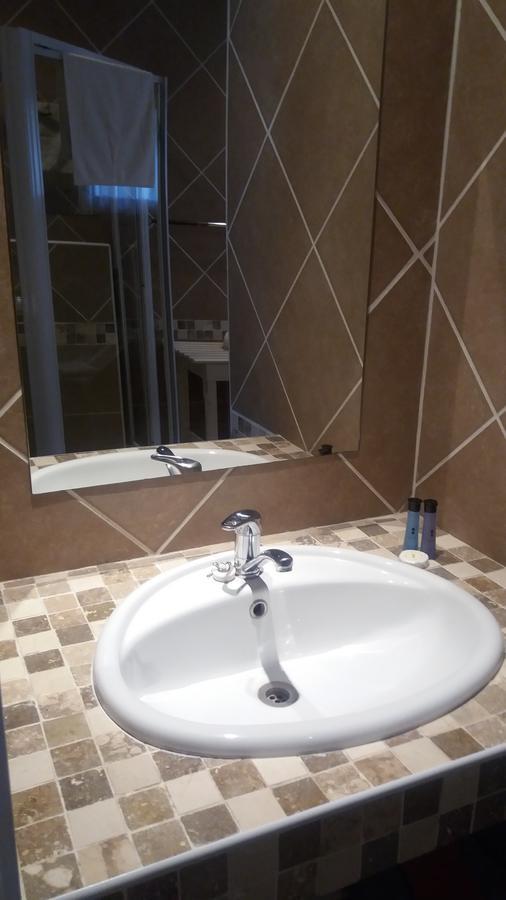 Lavender Lodge Vryburg Eksteriør bilde